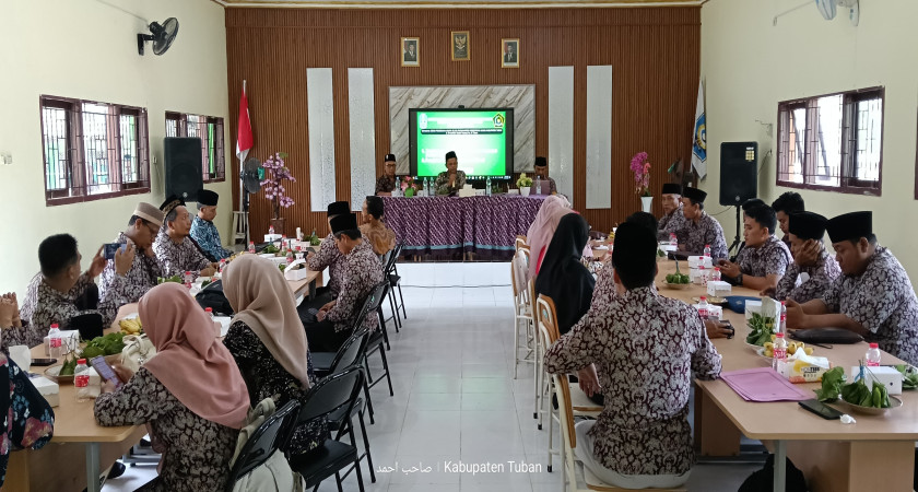 Menguatkan Kualitas Guru PAI, MGMP PAI SMA Tuban Gelar Monitoring dan Evaluasi Di SMAN 1 Kenduruan
